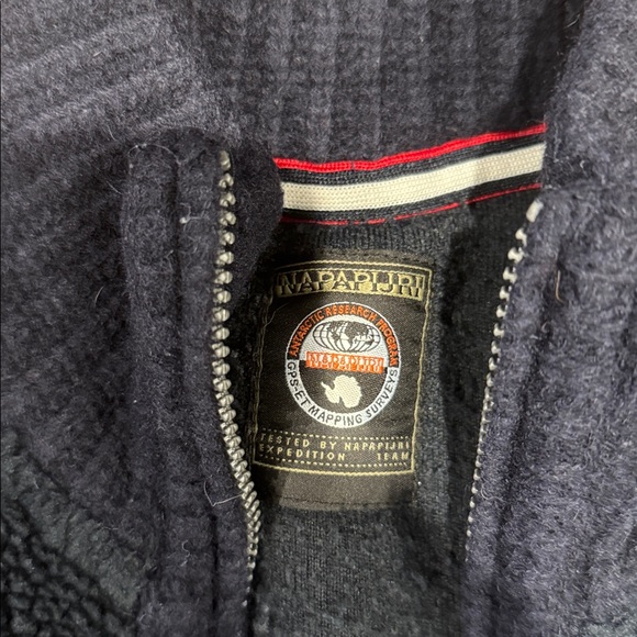 Napapijri Fleece Pull-Over - Picture 3 of 8